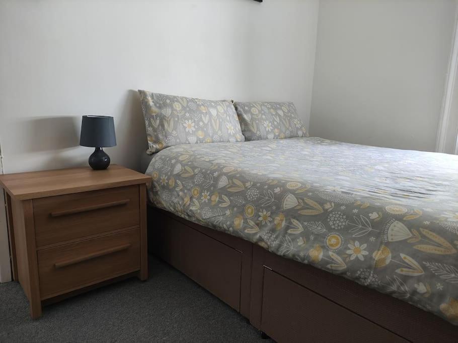 Lovely & Bright 1 Bedroom Near The Appartement Hove